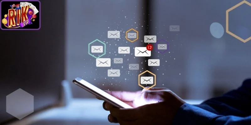 Nhận trợ giúp qua Email